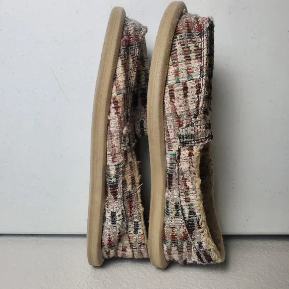 SOLD Sanuk Fur Lined Slip-on Shoes Coloful Women's Size 9 - Picture 5 of 9